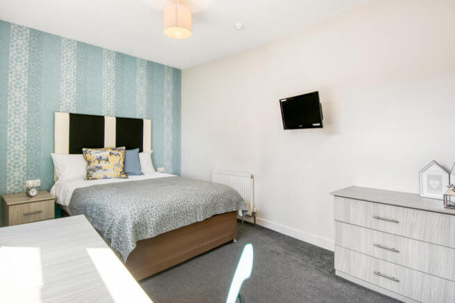 1 bed House Share to rent Image 10