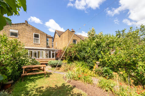 Stroud Road, London, SE25