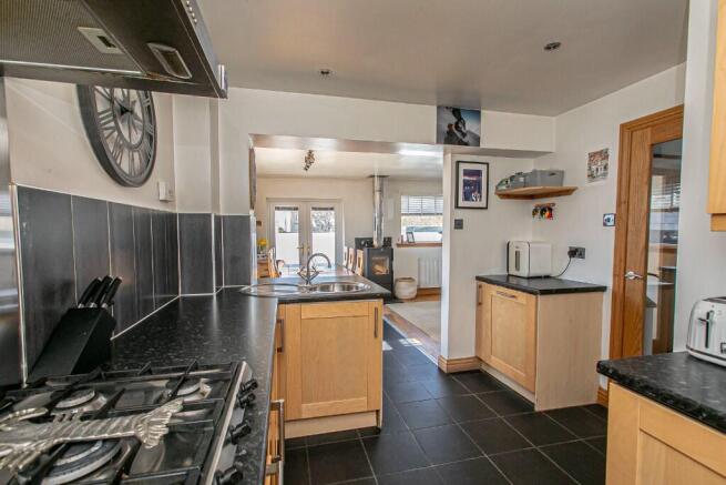KITCHEN TO DINING