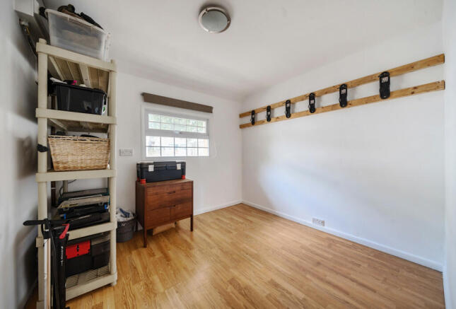 Guest Bedroom.Jpg