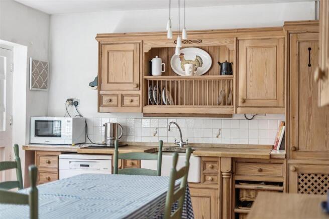 Kitchen / dining room