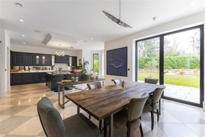 Kitchen/Dining