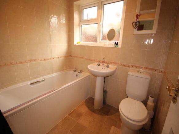 BATHROOM/W.C.