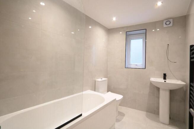 Willaston Close, Chorlton Green, M21 photo 4