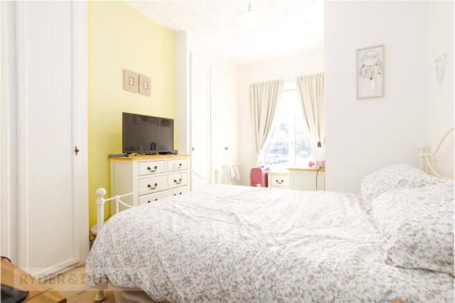 3 bed Terraced for sale Image 12