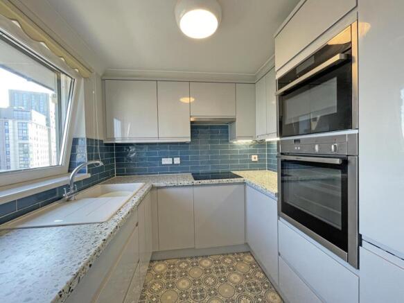 Wesley Court 71 - Kitchen.jpg