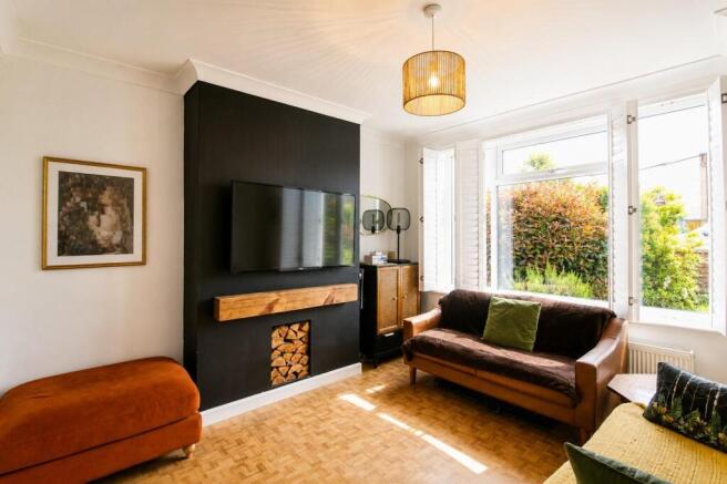 Calverley Gardens, Bramley, LS13 photo 4