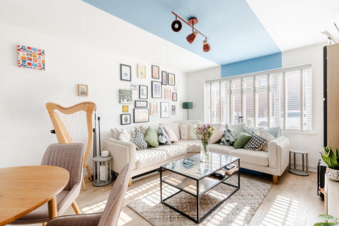 Little Meadow, Bradley Stoke, Bristol