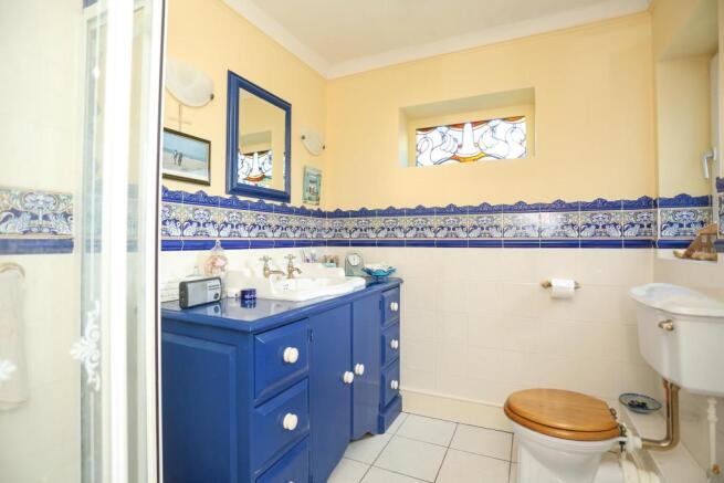 16 Gundreda Road Enh