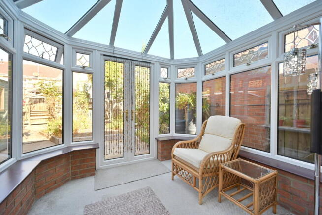 3 bed Detached to rent Image 6