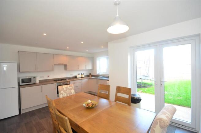 Dining/Kitchen
