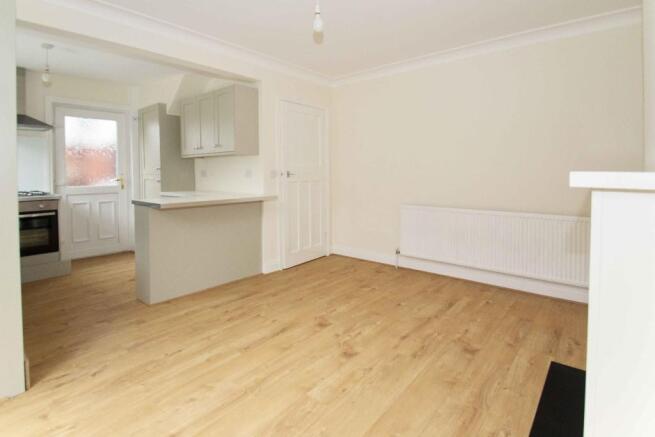 Dining & Kitchen