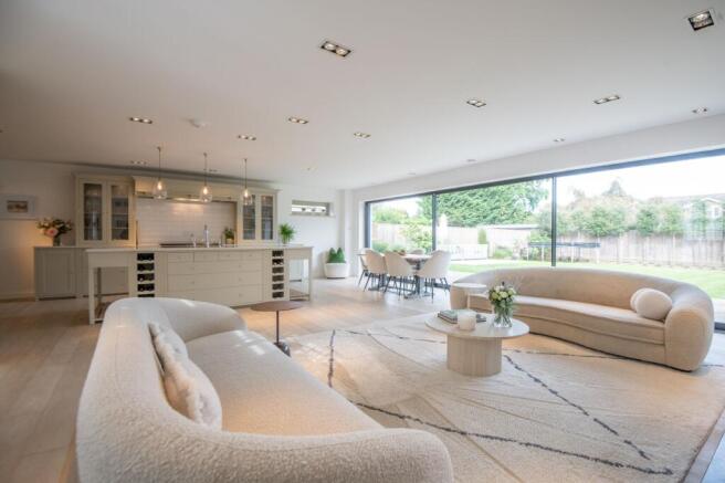 Open Plan Kitchen/Living/Dining