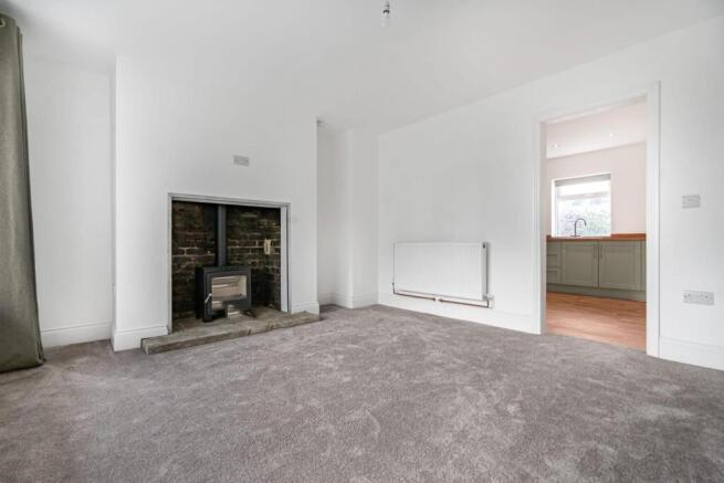 3 bed Semi-Detached to rent Image 10