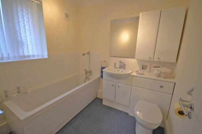 Annex Bathroom.jpg