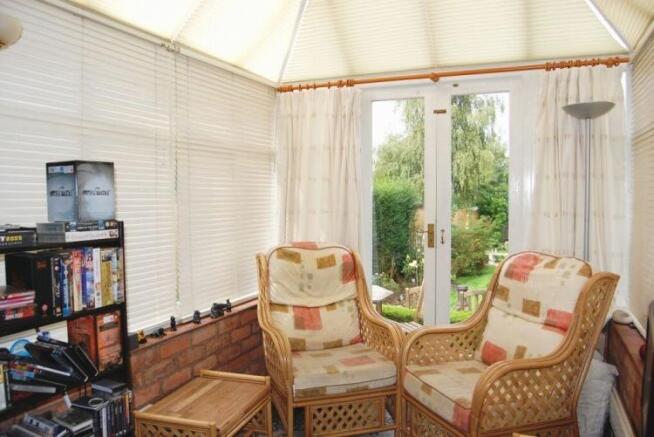 Open-Plan Rear Conservatory