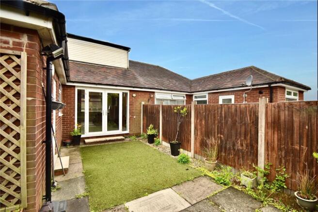 3 bed Semi-Detached Bungalow for sale Image 9