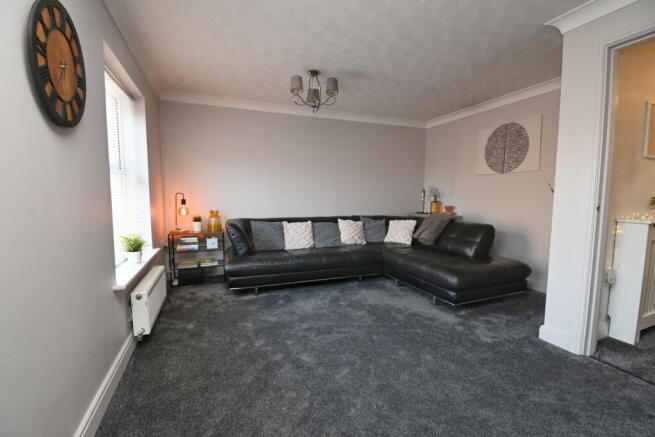 3 bed Town House for sale Image 10