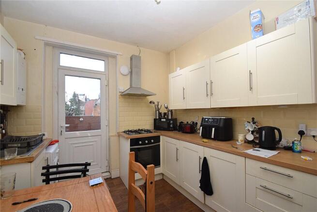 2 bed Maisonette for sale Image 5