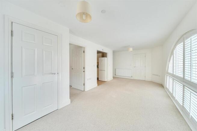 Sitting/Dining Room
