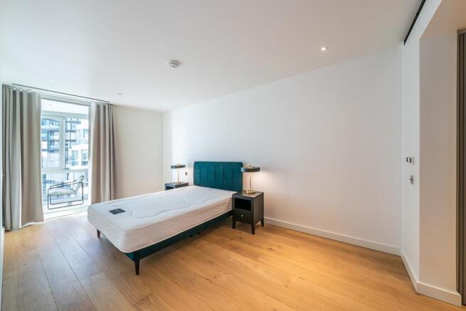 Apartment-601-Hol...