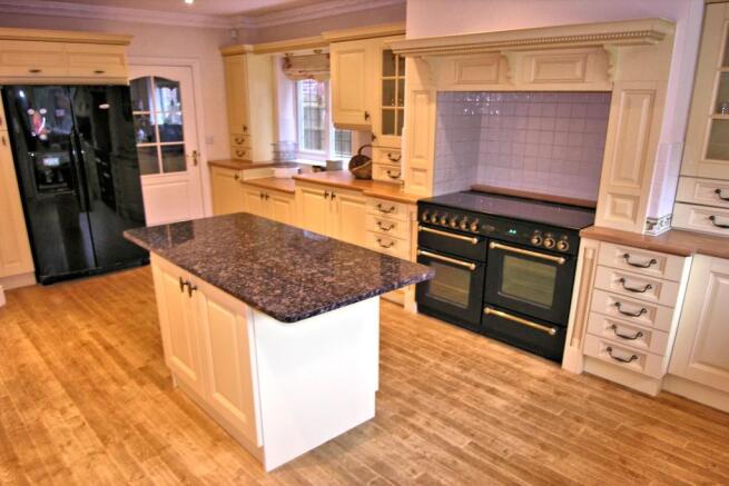 KITCHEN VIEW 2