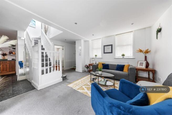Open Plan Lounge/Kitchen Area