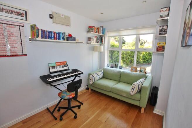 Photo 6