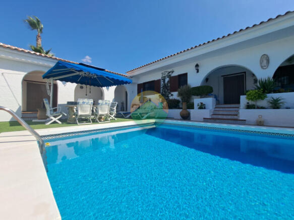 4 Bedroom Detached For Sale-MAZ25-2