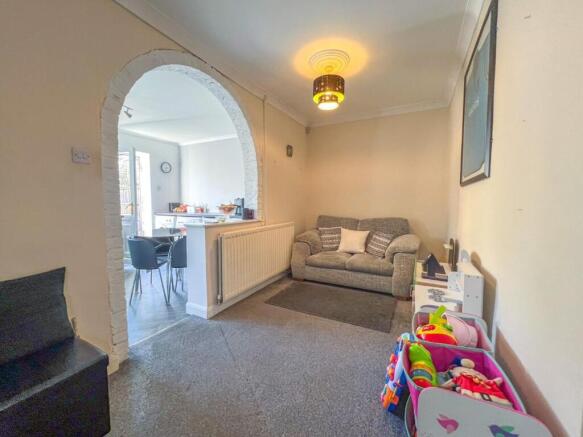 Kingsbridge Road - Image-15.jpg