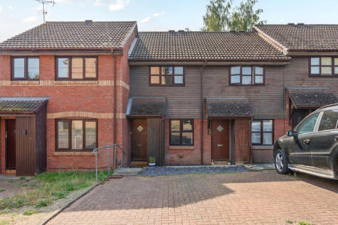 Tucker Road, Ottershaw, KT16