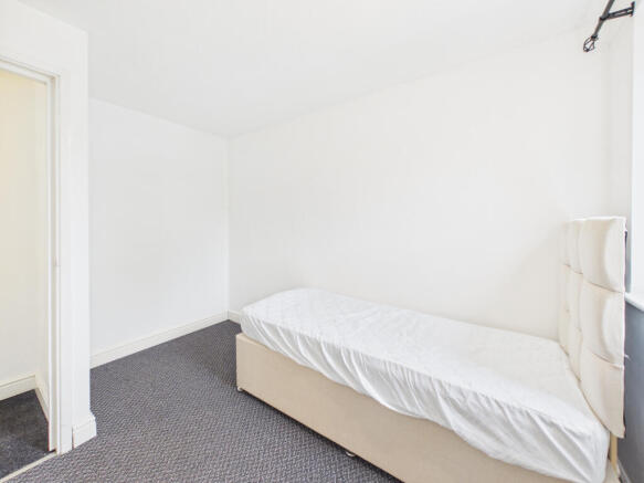 1 bed Flat to rent Image 8