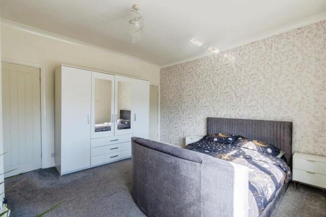 2 bed Terraced for sale Image 9