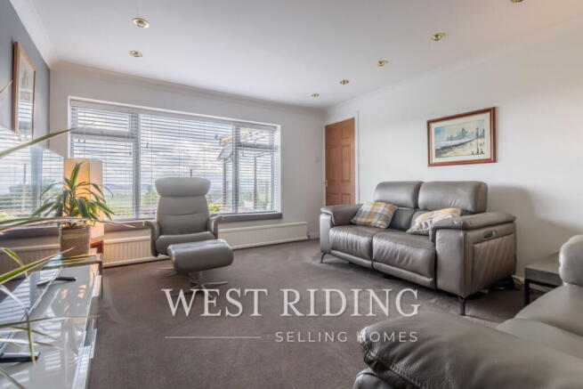 3 bed Detached for sale Image 9