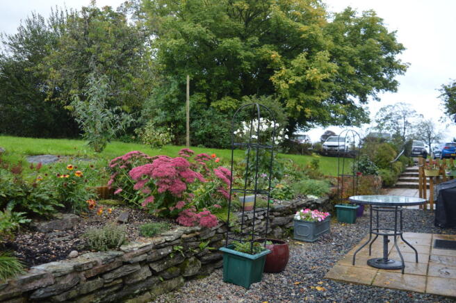 Photo 10