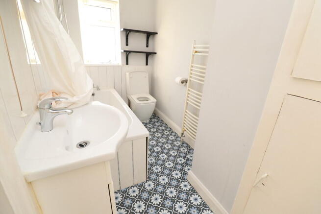 3 bed Detached to rent Image 11