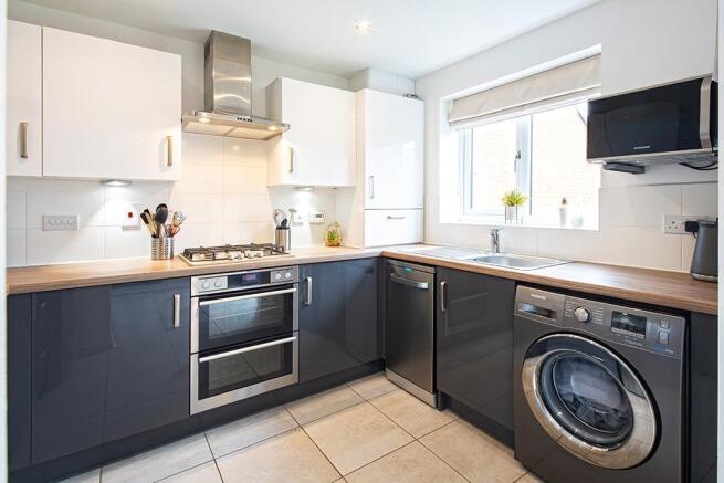 kitchen photo two .jpg
