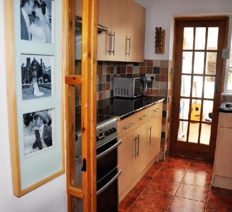 Photo 10