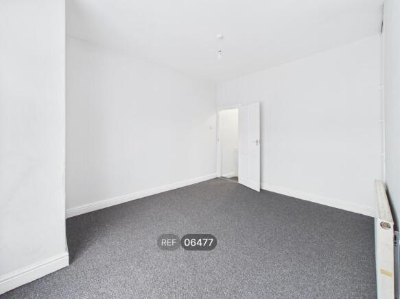 3 bed Terraced to rent Image 12
