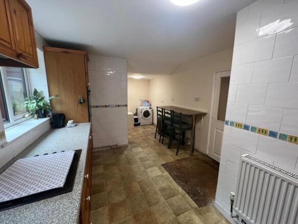 4 bed Terraced for sale Image 8