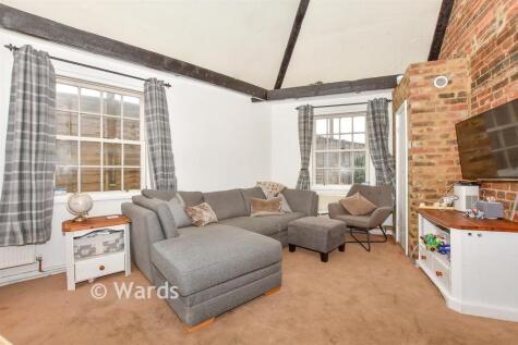Maidstone Road, Paddock Wood, Kent