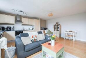 15, Turnpike House, Fairbank Road, Horsham RH13 9LD