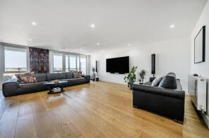 Apartment 701, 2 Alexandra Wharf, Maritime Walk, Southampton SO14 3QS