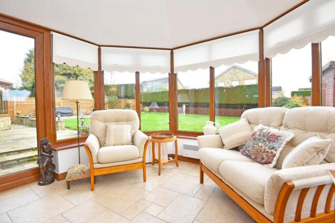 4 bed House for sale Image 5