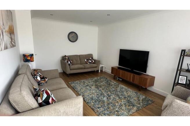 2 bed Semi-Detached Bungalow for sale Image 7