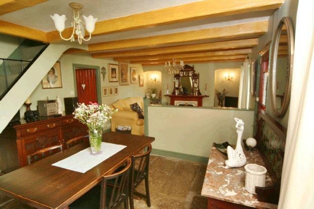 Lounge/Dining Room2