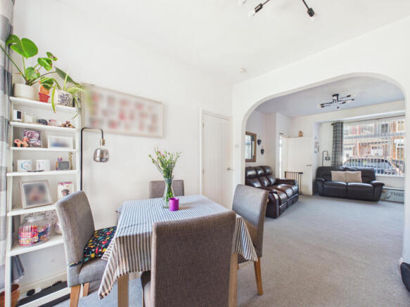 3 bed Terraced for sale Image 6