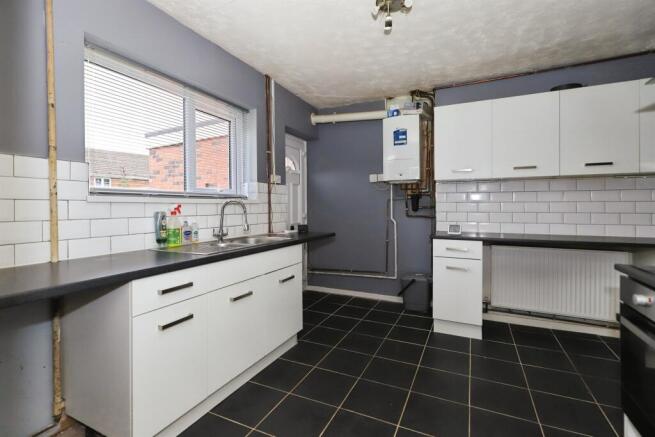 Wyrley Road, Wednesfield, Wolverhampton photo 4