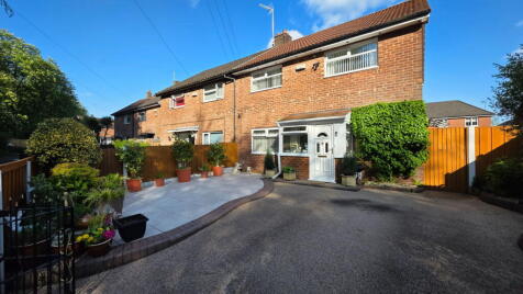 Wicheaves Crescent, Little Hulton M28 0HF