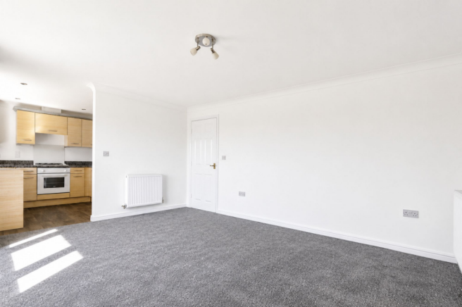 2 bed Flat for sale Image 6
